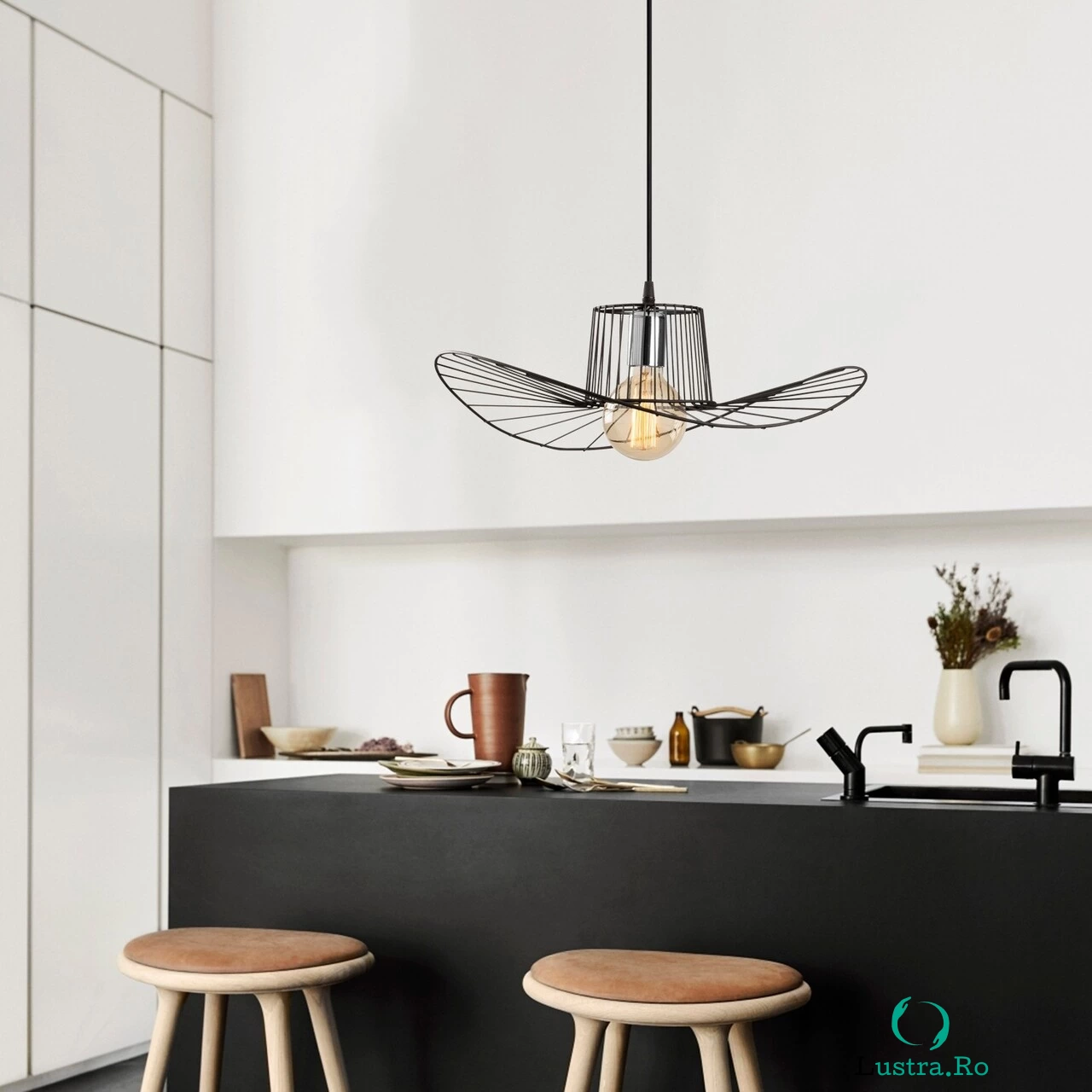 Lustra, Tel - 6721, Opviq, 49 x 110 cm, 1 x E27, 40W, negru la 189.00 lei ron
